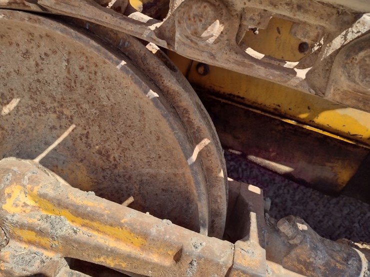 john-deere-350-image-13