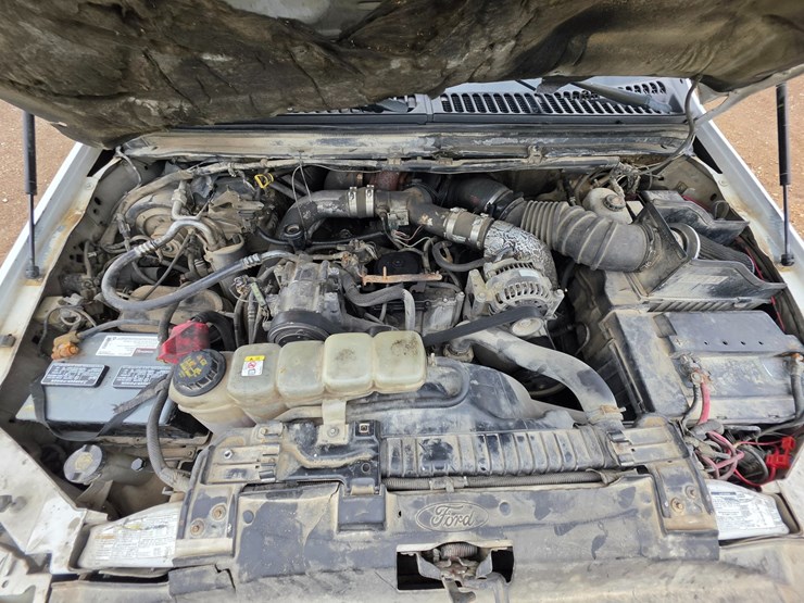 2001-ford-f350-image-44