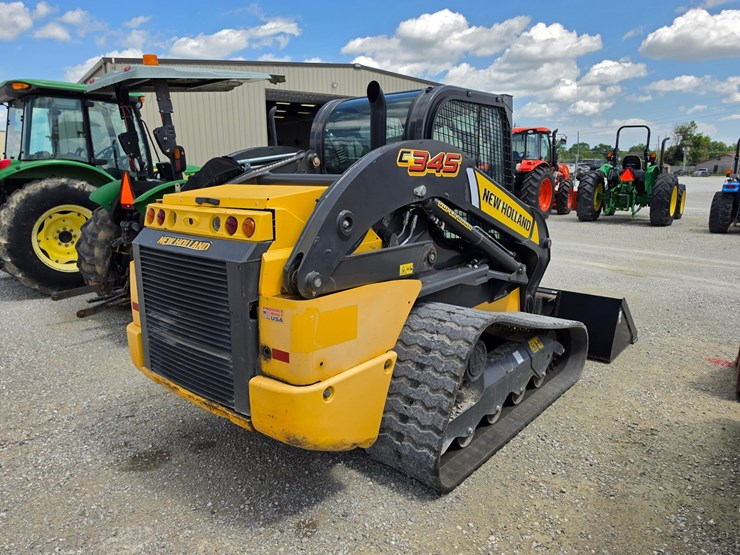 2021-new-holland-c345-image-17