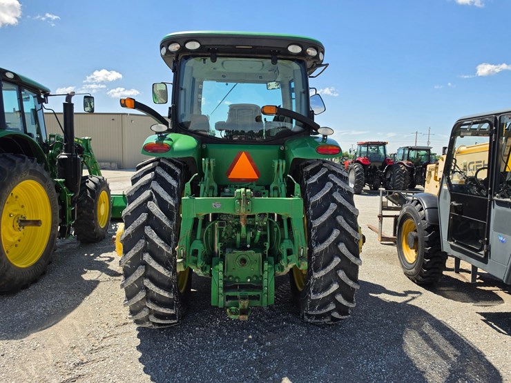 2014-john-deere-7210r-image-16