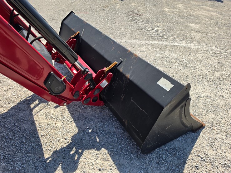 2022-case-ih-maxxum-145-image-23