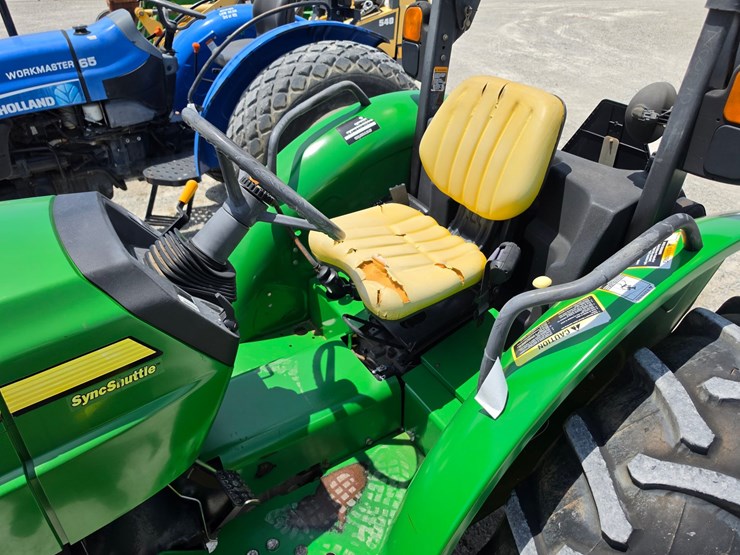 2006-john-deere-5325-image-11