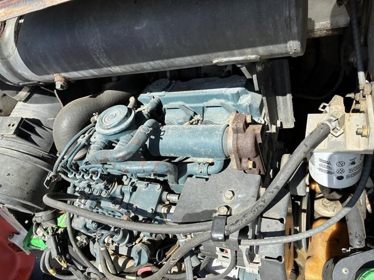 2013-bobcat-s570-image-13
