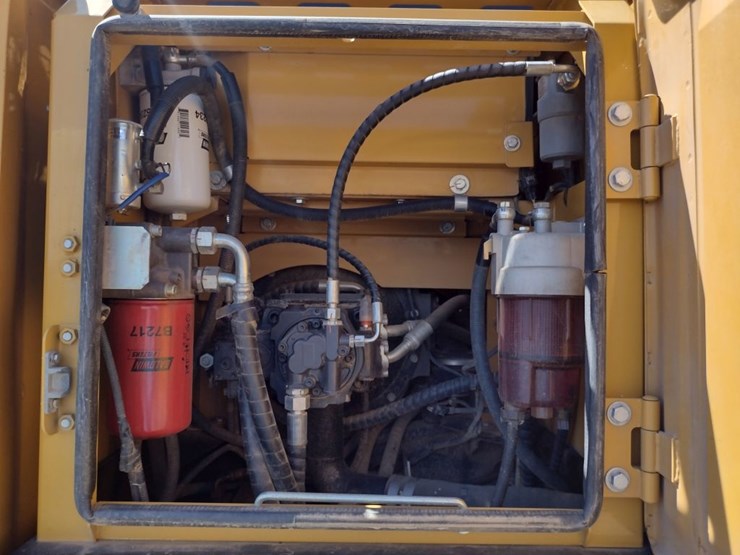 sany-sy135c-image-37