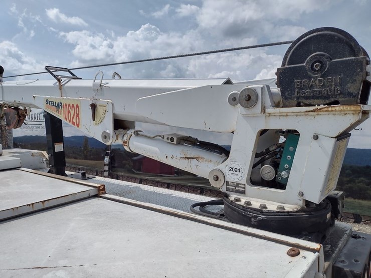 peterbilt-335-image-29