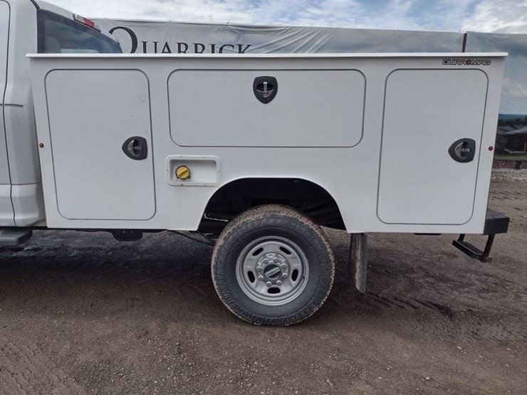 2018-ford-f350-image-16