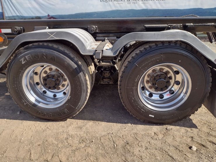kenworth-t880-image-15