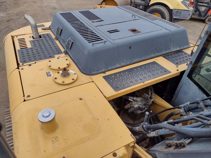 deere-270d-lc-image-43