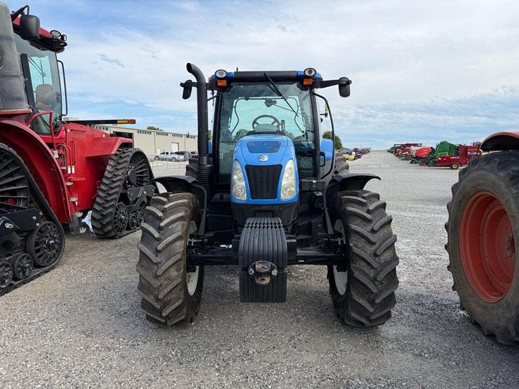 2014-new-holland-t6.165-image-2