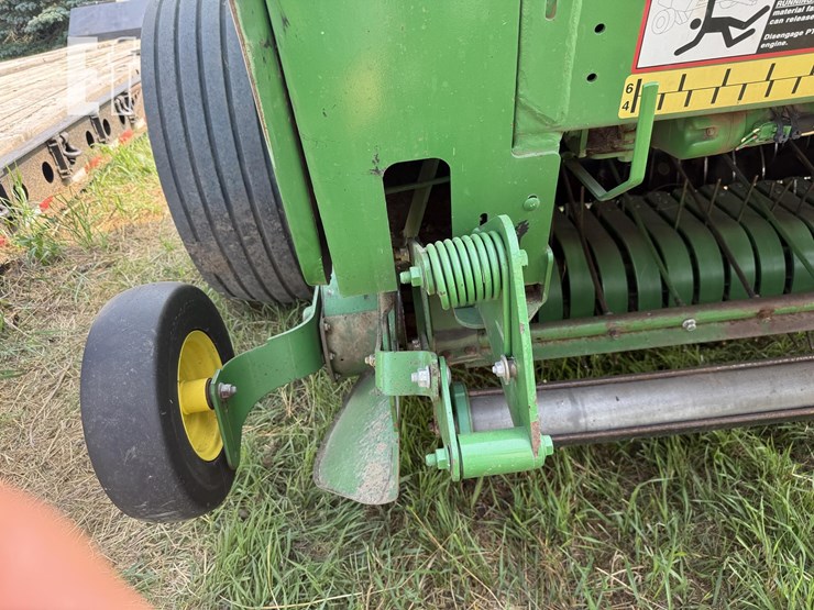 john-deere-569-image-3