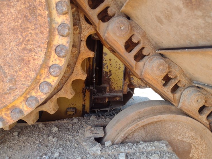 caterpillar-d6t-lgp-image-15