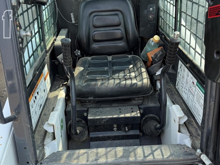 2016-bobcat-s70-image-16