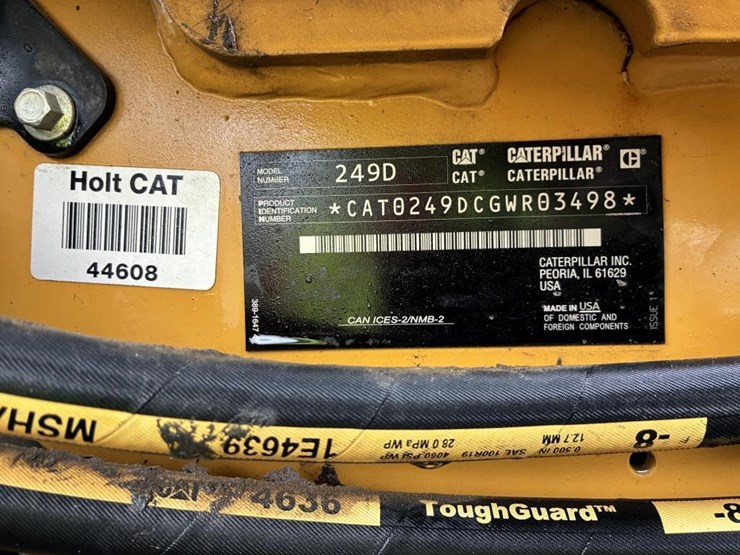 2016-caterpillar-249d-image-26