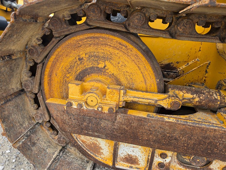 2016-deere-550k-xlt-image-14