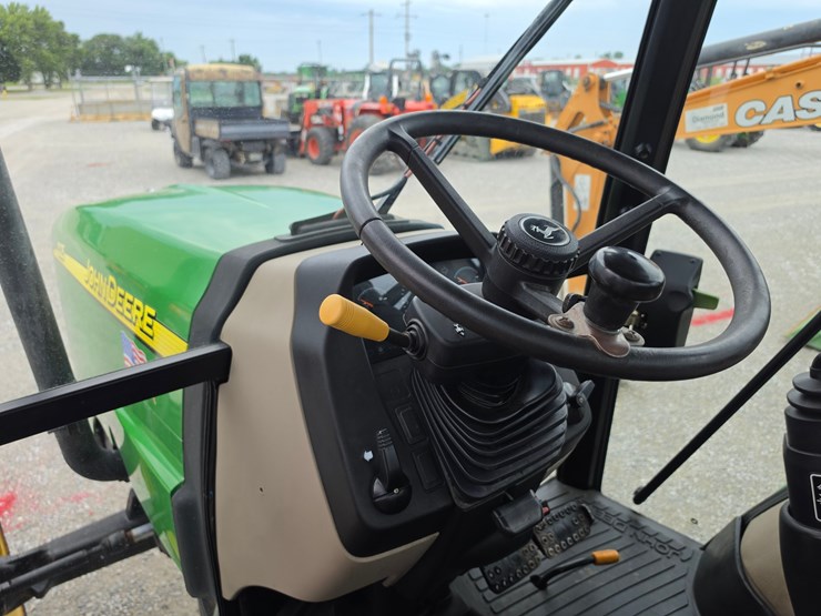2008-john-deere-5225-image-10