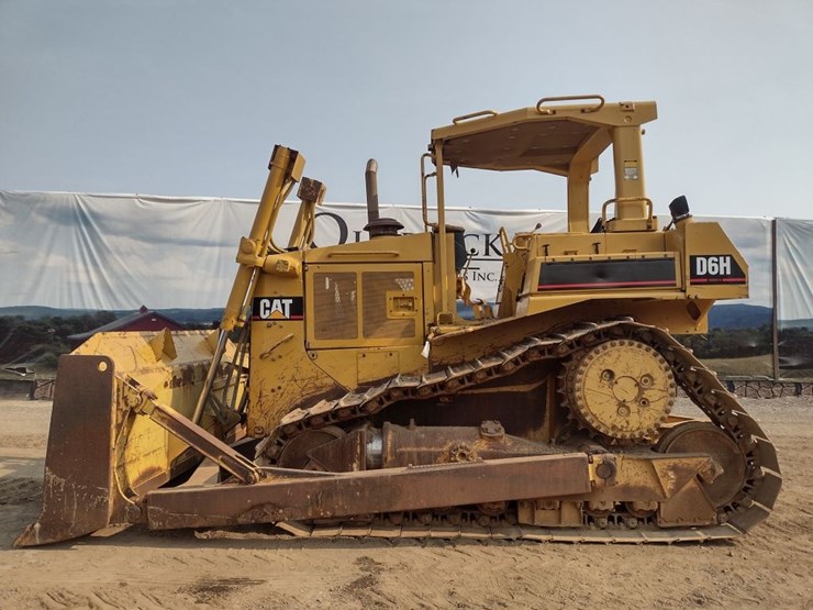 caterpillar-d6h-image-1