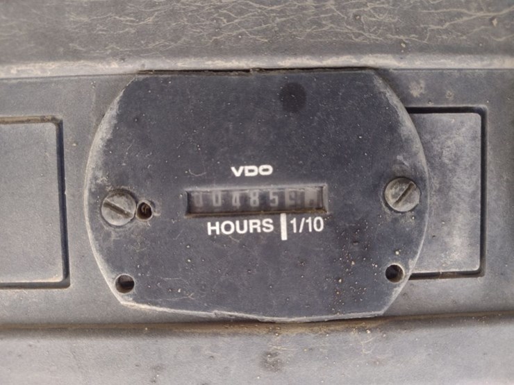 john-deere-317-image-6
