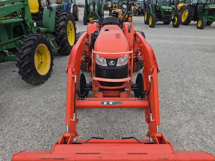 2021-kubota-l4701-image-4