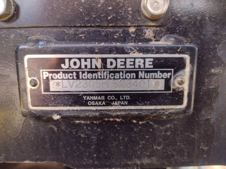 john-deere-2305-image-5