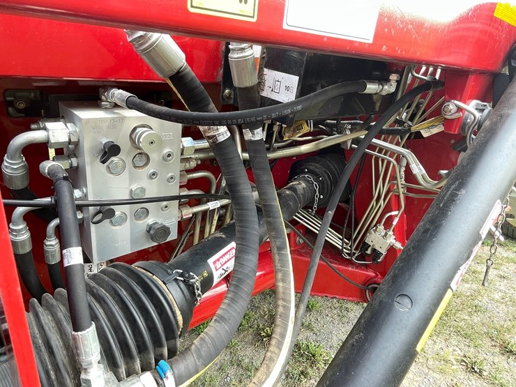 2018-case-ih-3162-image-21