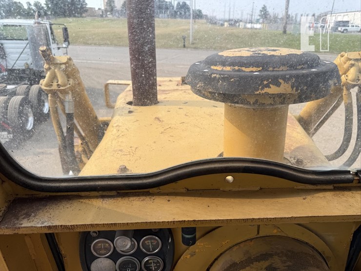 fiat-allis-bulldozer-w/-__-ft.-4-way-blade-8318-image-36