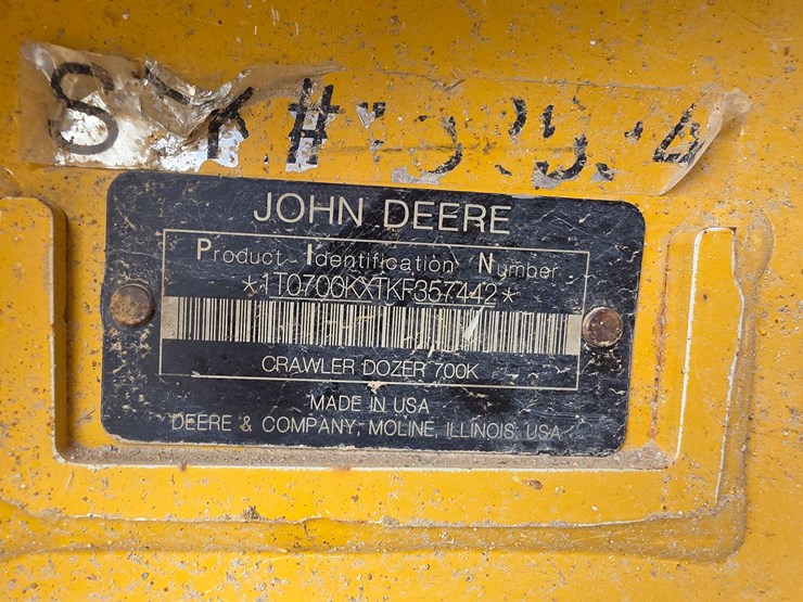 2019-deere-700k-lgp-image-18