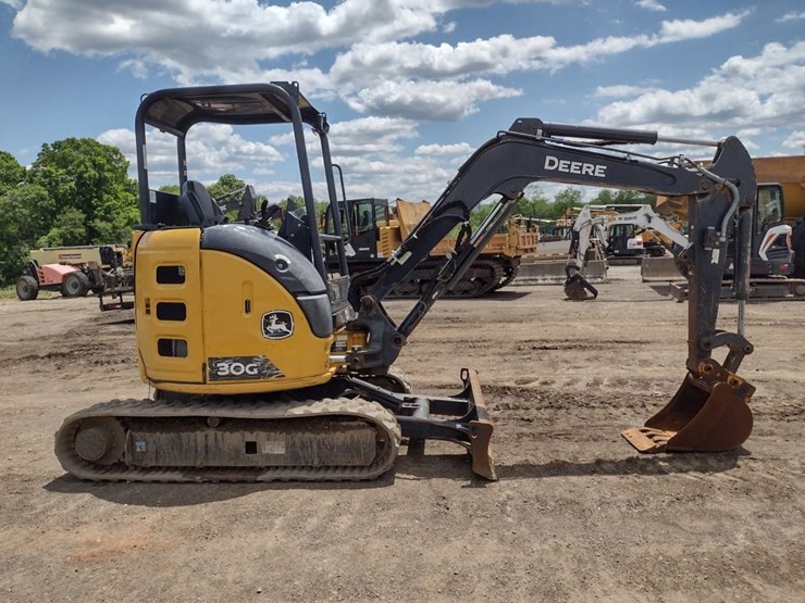 deere-30g-image-3