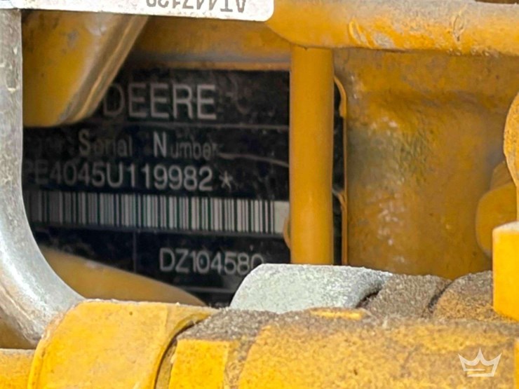 2020-deere-310l-image-23