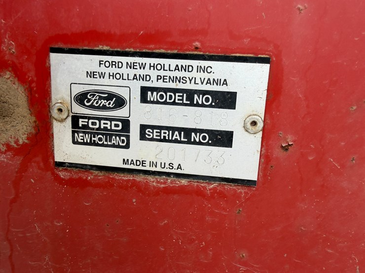 new-holland-816-image-4