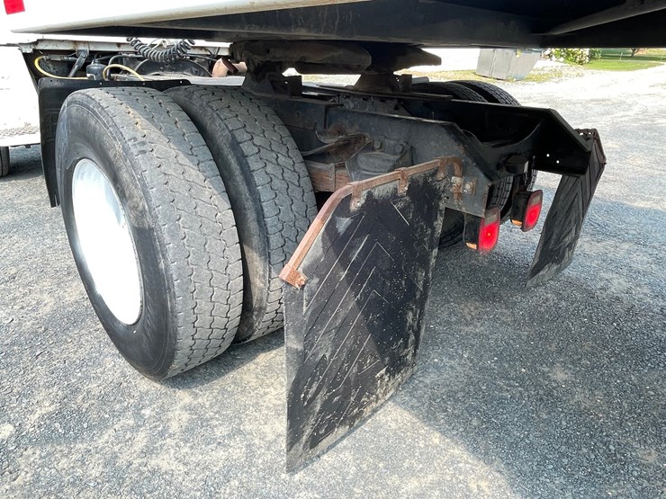 1988-ford-l8000-image-17