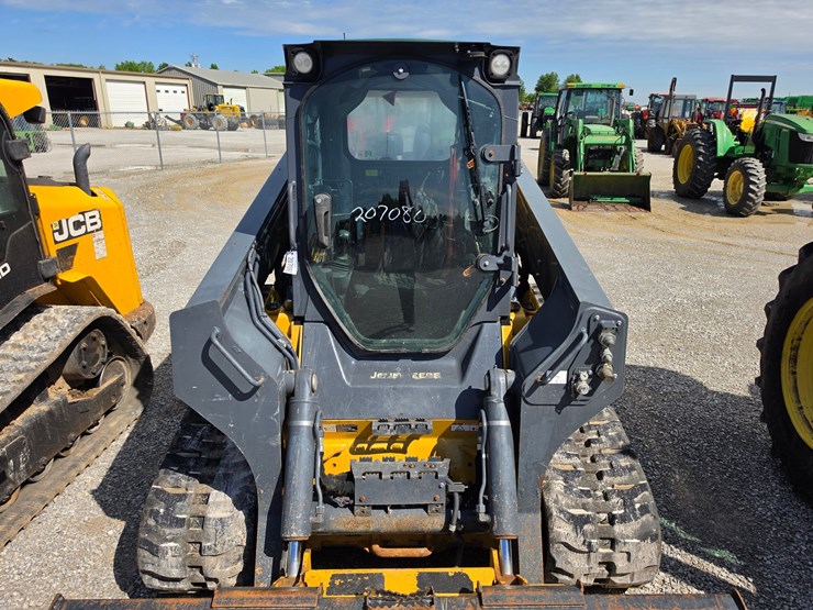 2018-deere-331g-image-4