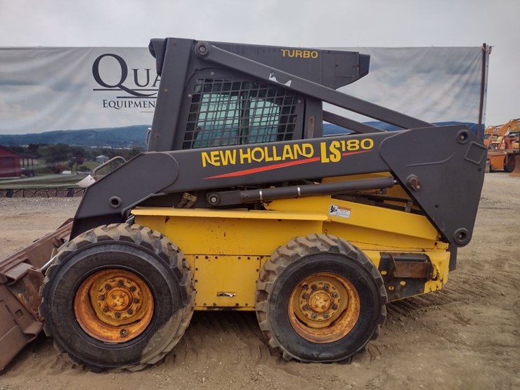 new-holland-ls180-image-15