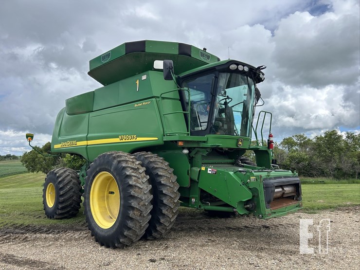 2007-john-deere-9760-sts-image-3