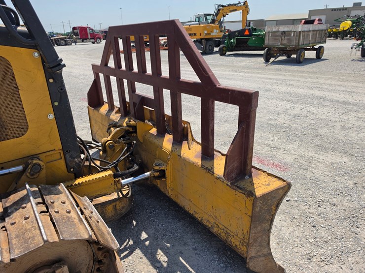 deere-650h-lgp-image-23