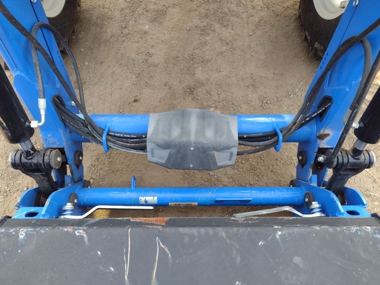 new-holland-workmaster-105-image-26