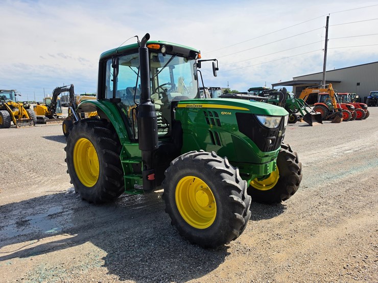 2019-john-deere-6110m-image-20
