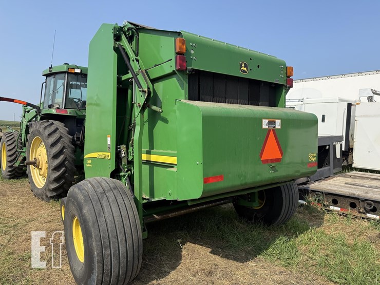 john-deere-569-image-1