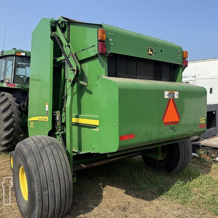 JOHN DEERE 569