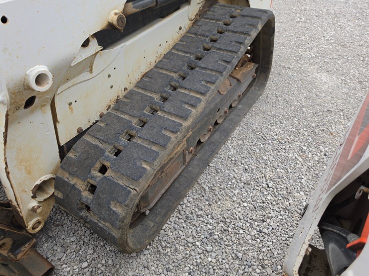 2022-bobcat-t550-image-44