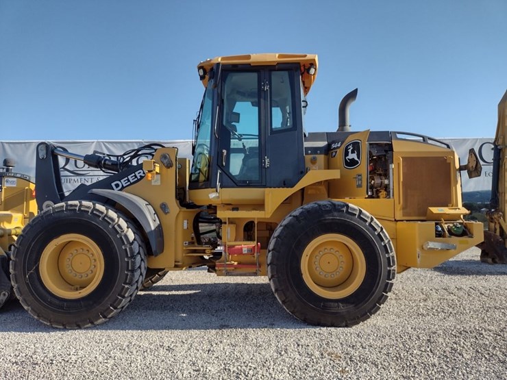 deere-544p-image-14