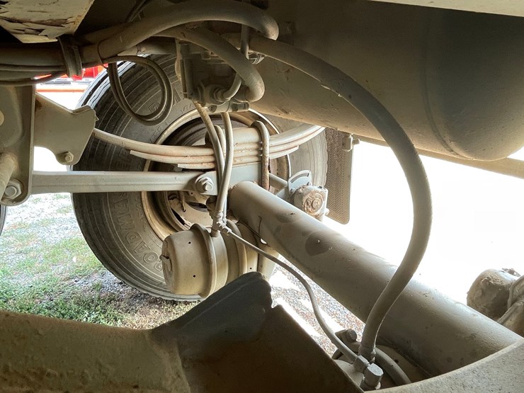 #1260-•-2013-jet-co-tandem-axle-26'-grain-trailer-(has-wi-title)-image-28