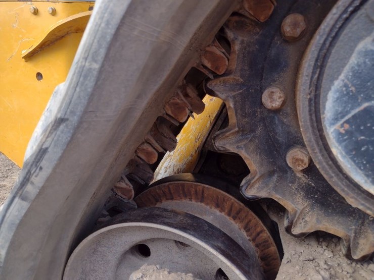 deere-333g-image-24
