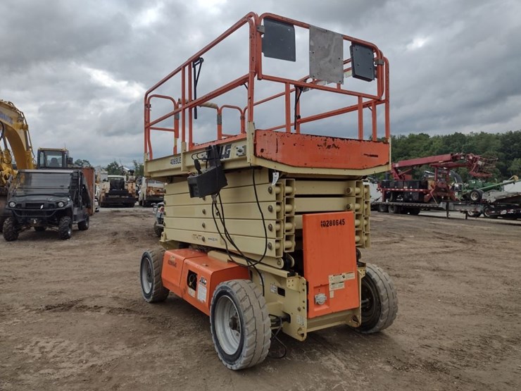 jlg-4069le-image-28