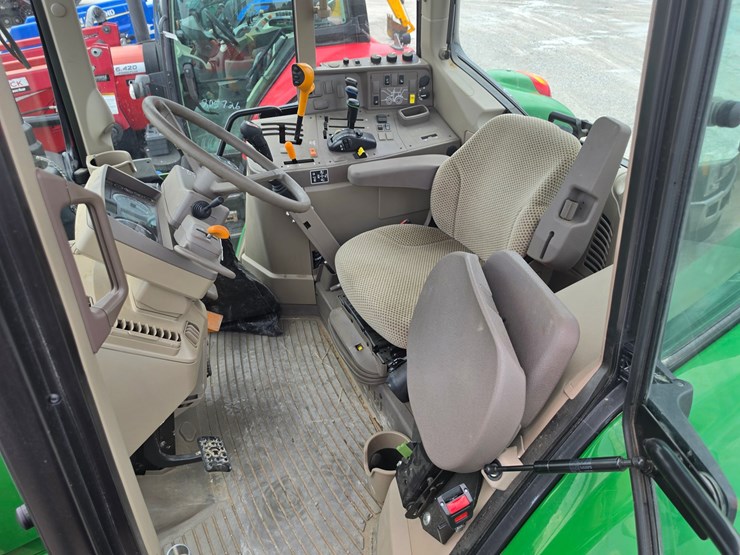 2019-john-deere-6130m-image-17