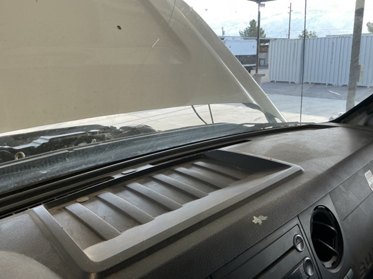 2012-ford-f550-image-23