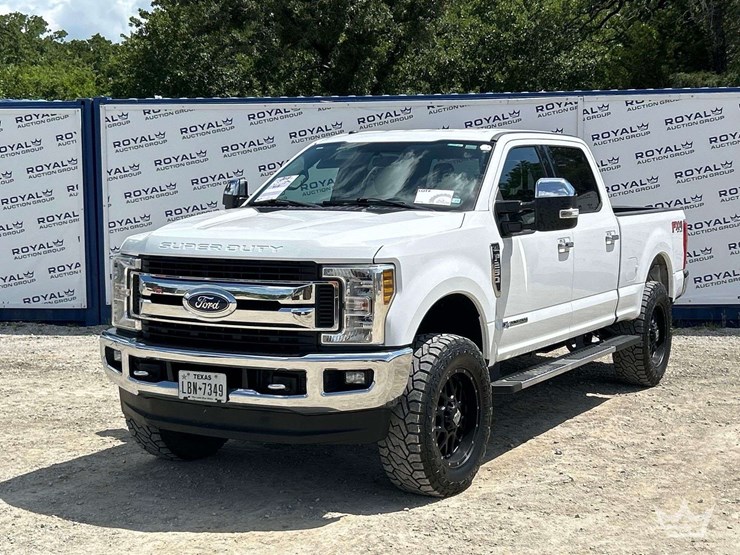 2018-ford-f250-image-1