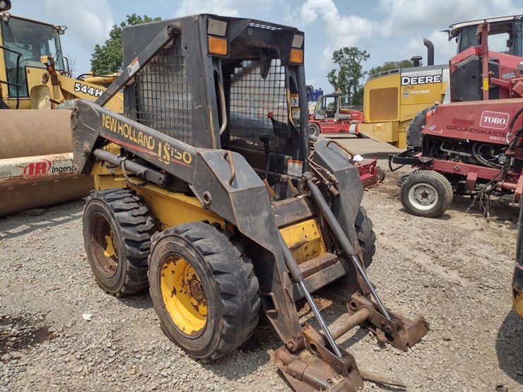 new-holland-ls150-image-2
