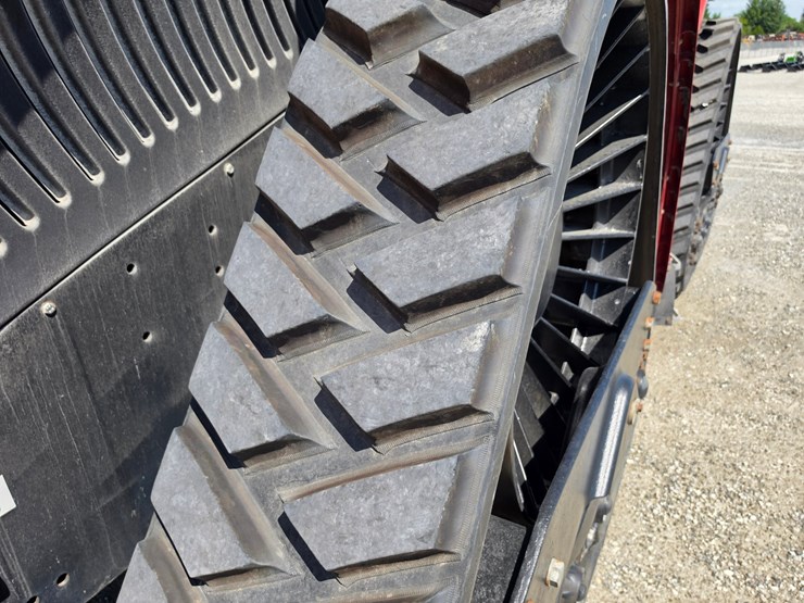 2014-case-ih-420-image-5