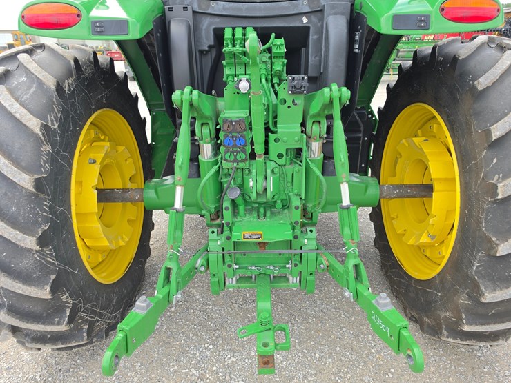 2023-john-deere-6r-145-image-14