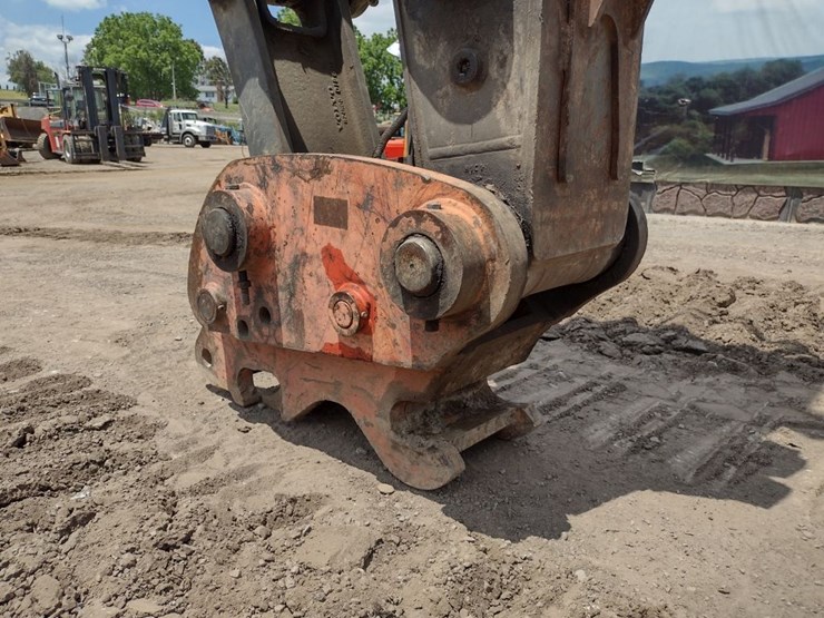 volvo-ec240cl-image-25